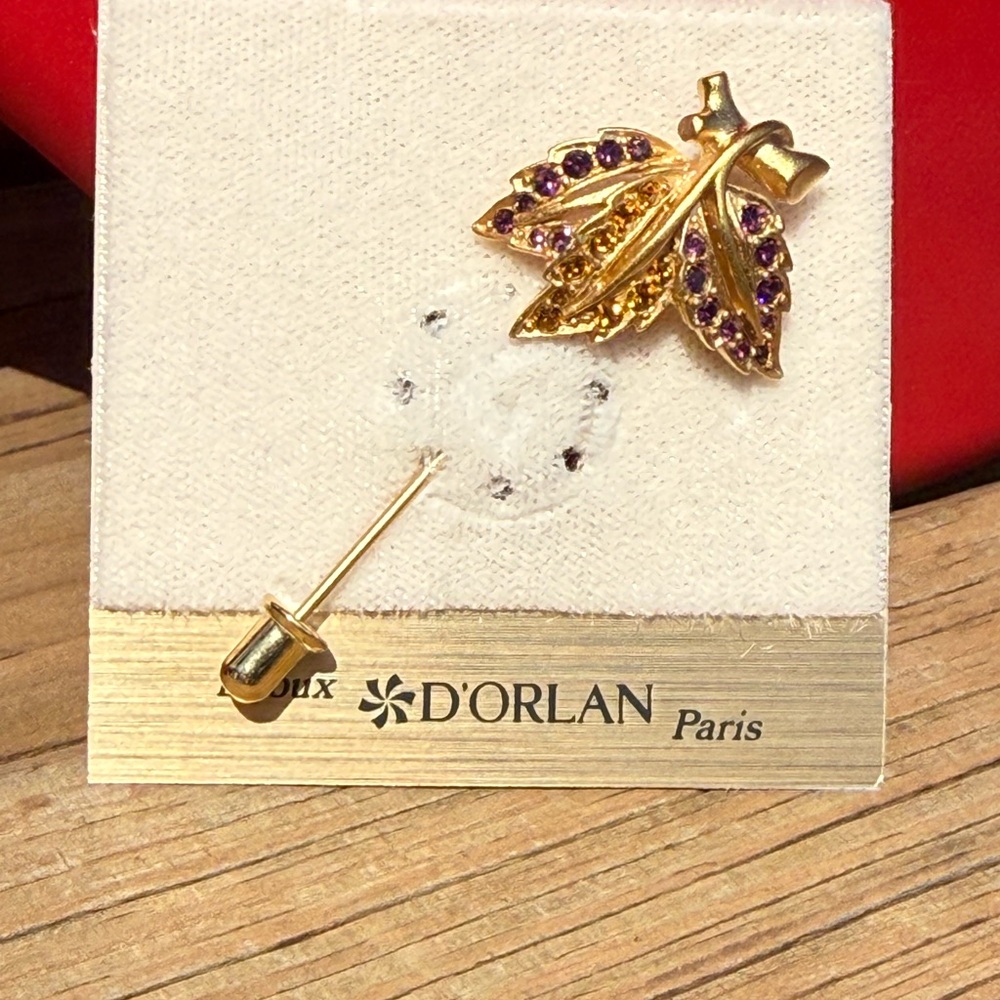 NWT D'Orlan Vintage Gold and Purple Leaf Swarovski Crystal 22k Gold Brooch